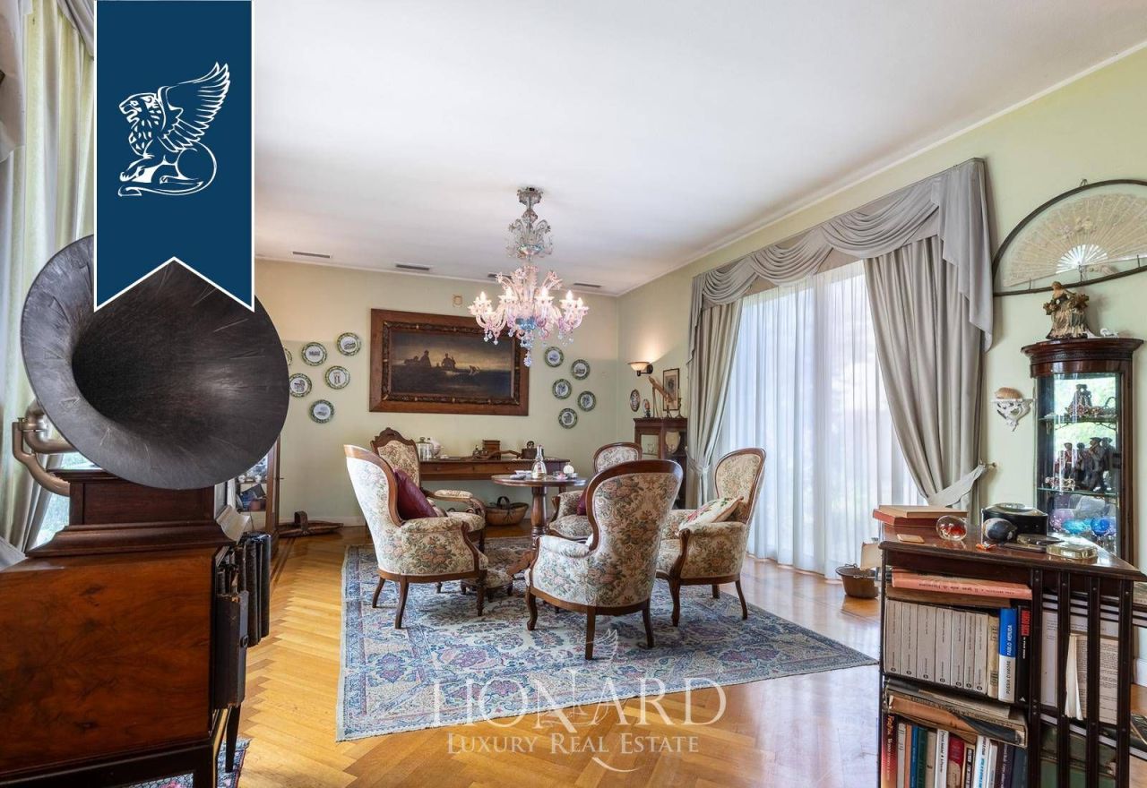 Вилла в Пинароло-По, Италия, 1 300 м² - фото 16