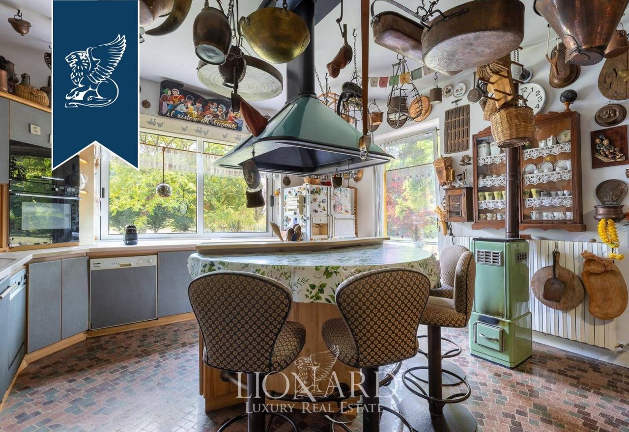 Вилла в Пинароло-По, Италия, 1 300 м² - фото 19