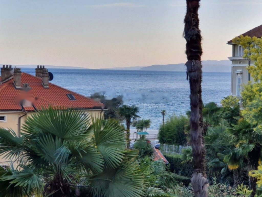 Квартира в Опатии, Хорватия, 205 м² - фото 1