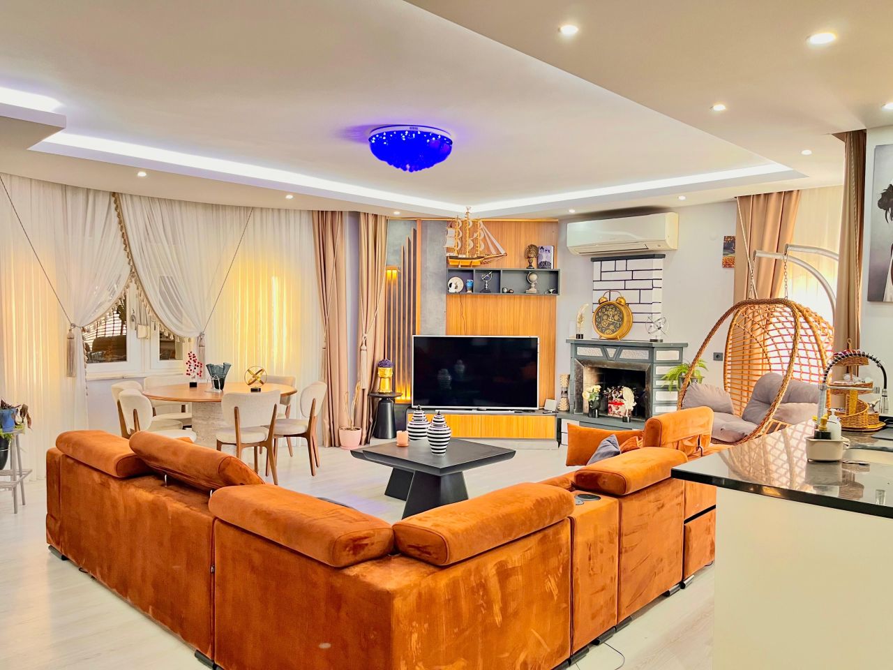 Вилла в Алании, Турция, 370 м² - фото 1