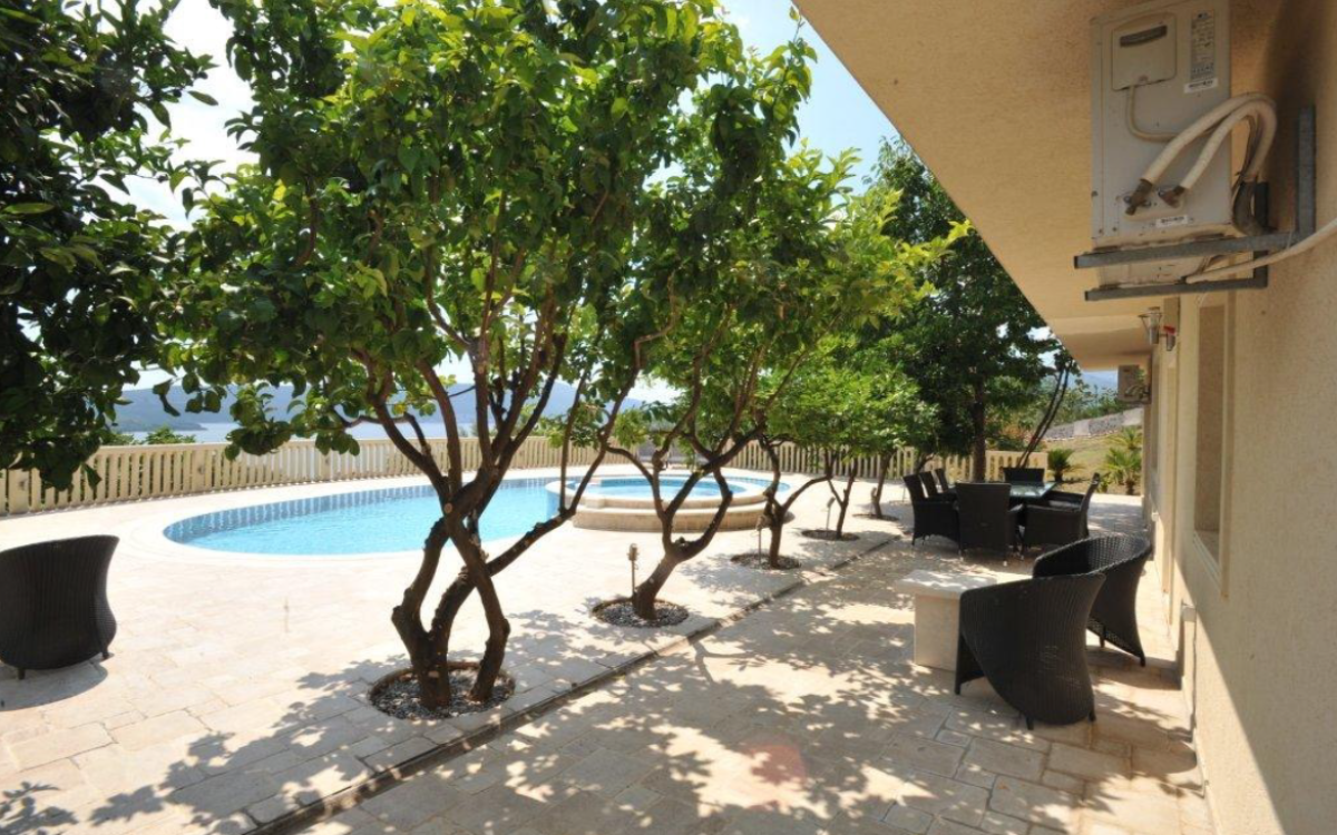 Дом в Тивате, Черногория, 264 м² - фото 4