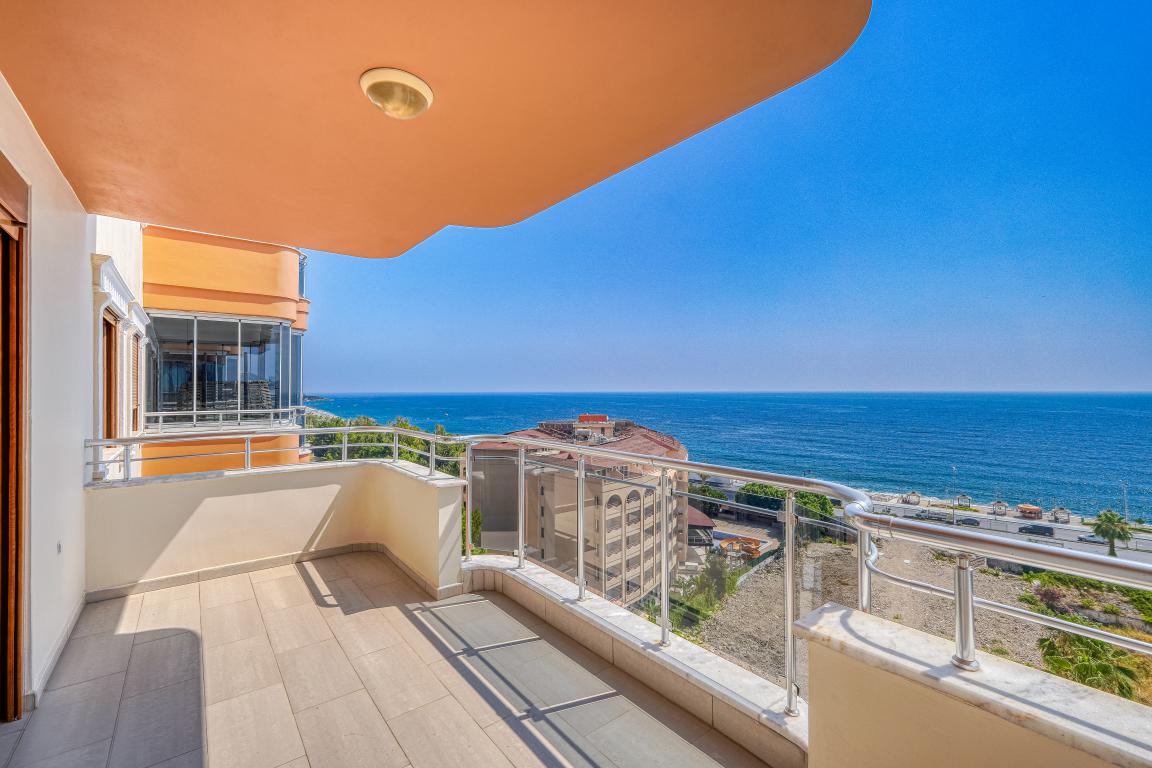 Квартира в Алании, Турция, 120 м² - фото 1