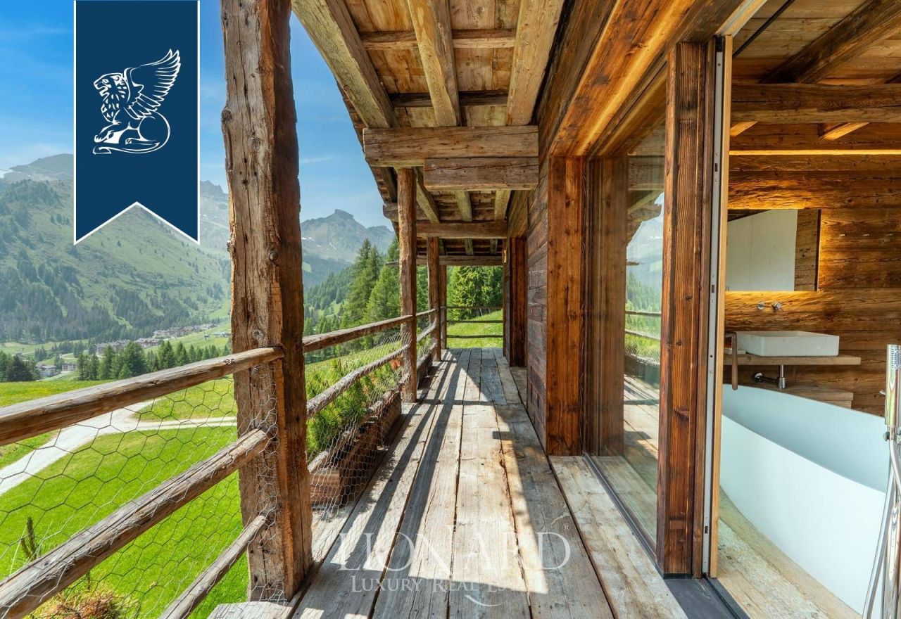 Вилла в Беллуно, Италия, 900 м² - фото 16