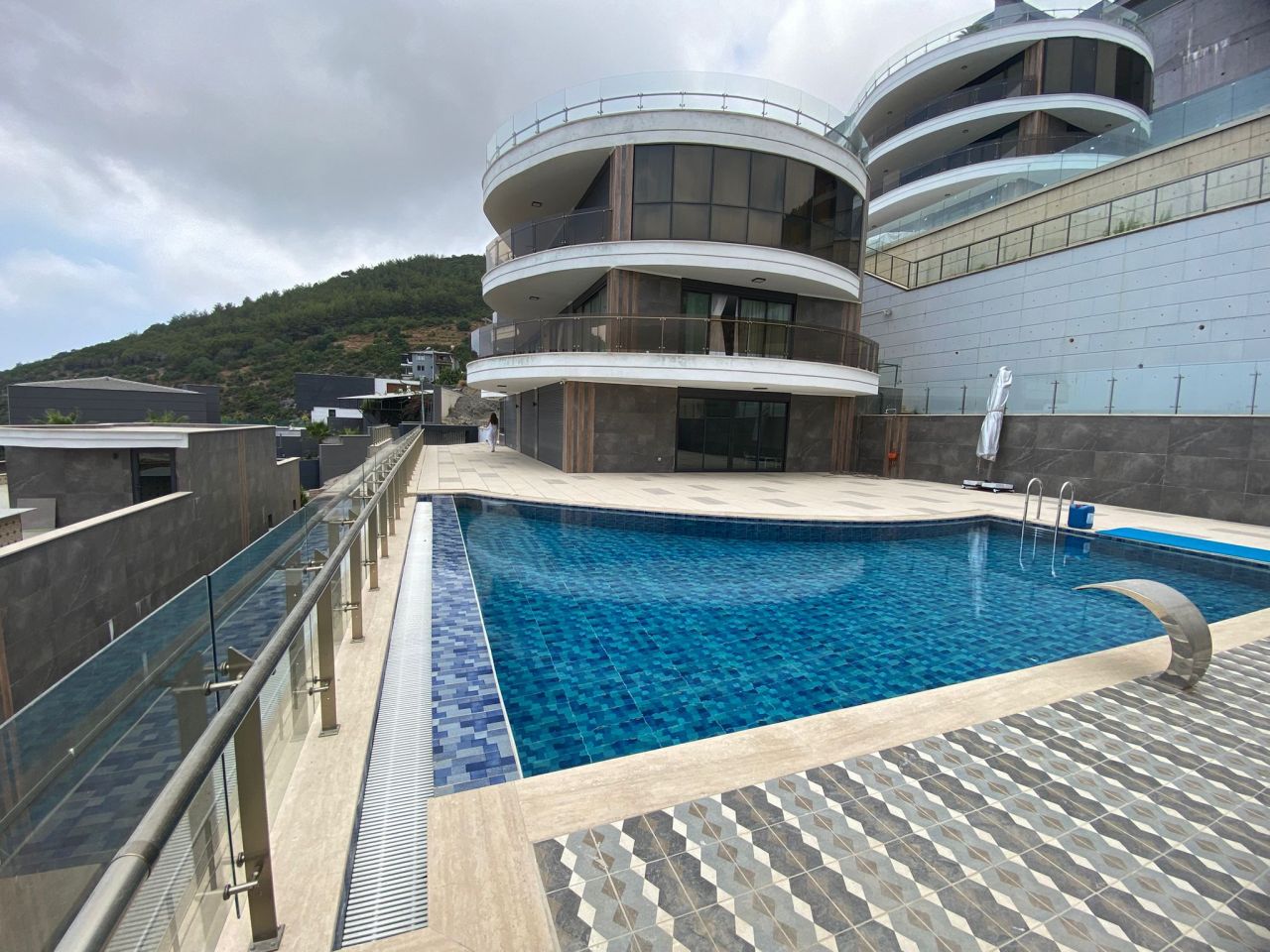 Вилла в Алании, Турция, 1 000 м² - фото 2