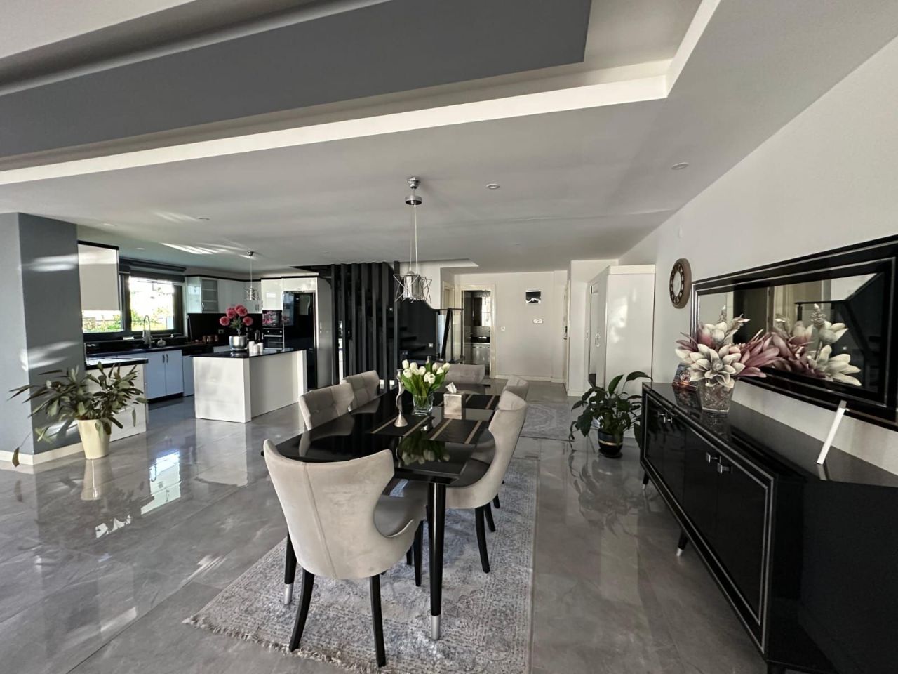 Квартира в Алании, Турция, 180 м² - фото 1