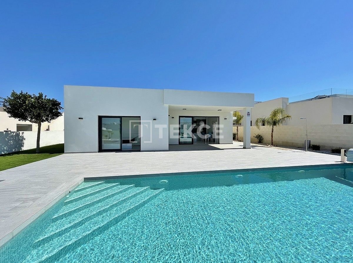 Вилла в Бенихофаре, Испания, 120 м² - фото 1