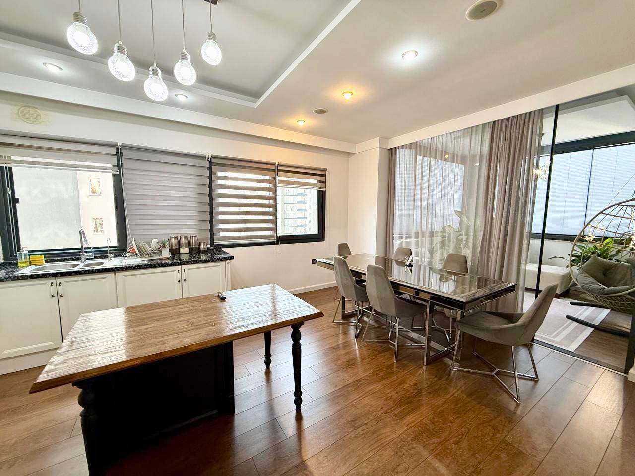 Квартира в Мерсине, Турция, 220 м² - фото 1