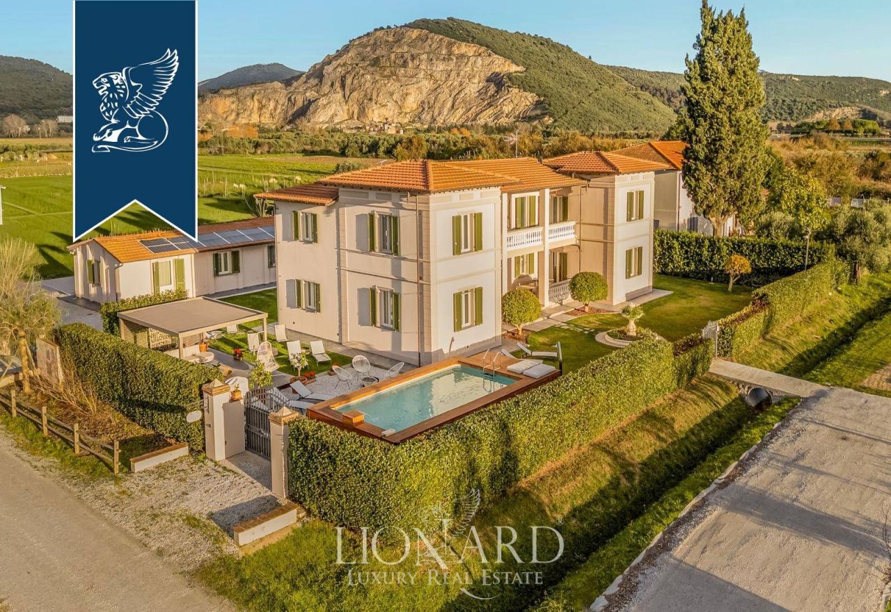 Вилла в Пизе, Италия, 536 м² - фото 1