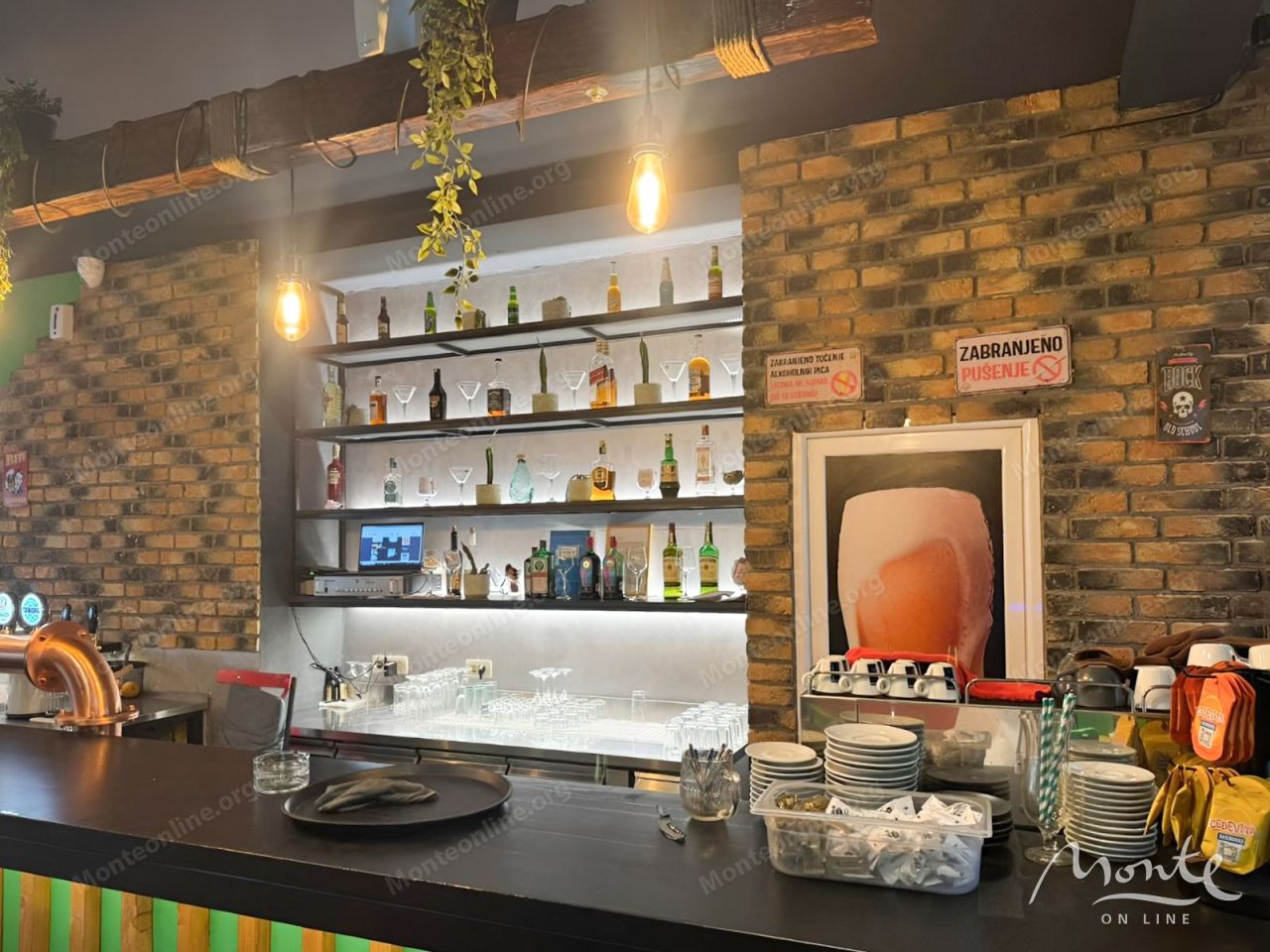 Отель, гостиница в Подгорице, Черногория, 132 м² - фото 1