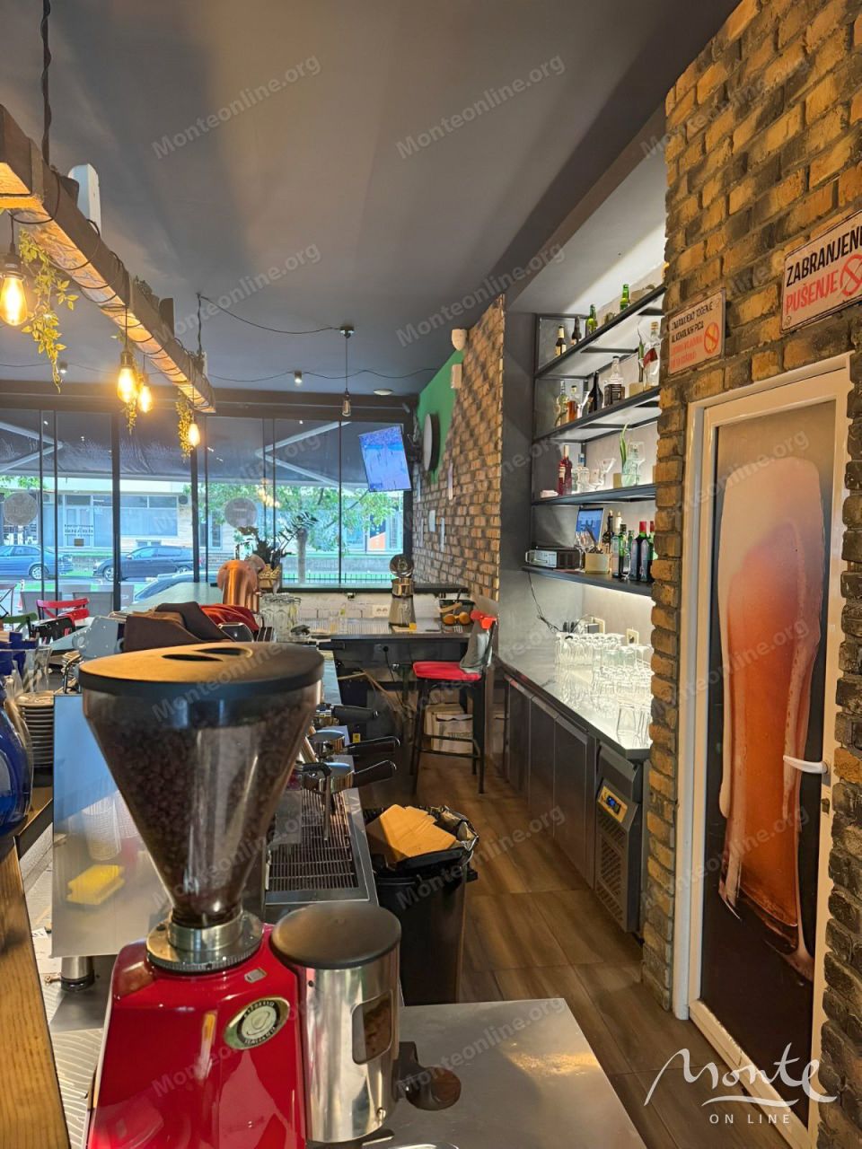 Отель, гостиница в Подгорице, Черногория, 132 м² - фото 3