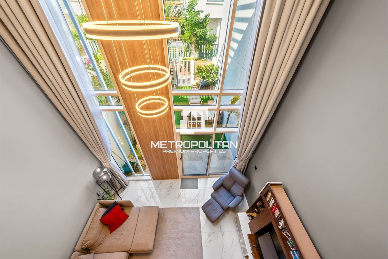 Таунхаус в Дубае, ОАЭ, 124 м² - фото 1