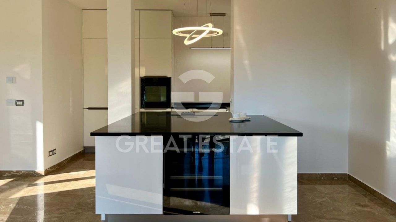 Вилла в Маджоне, Италия, 266.2 м² - фото 15