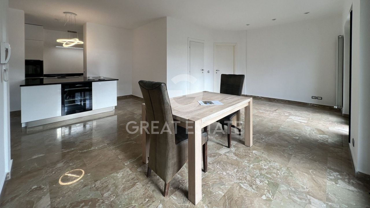 Вилла в Маджоне, Италия, 266.2 м² - фото 16