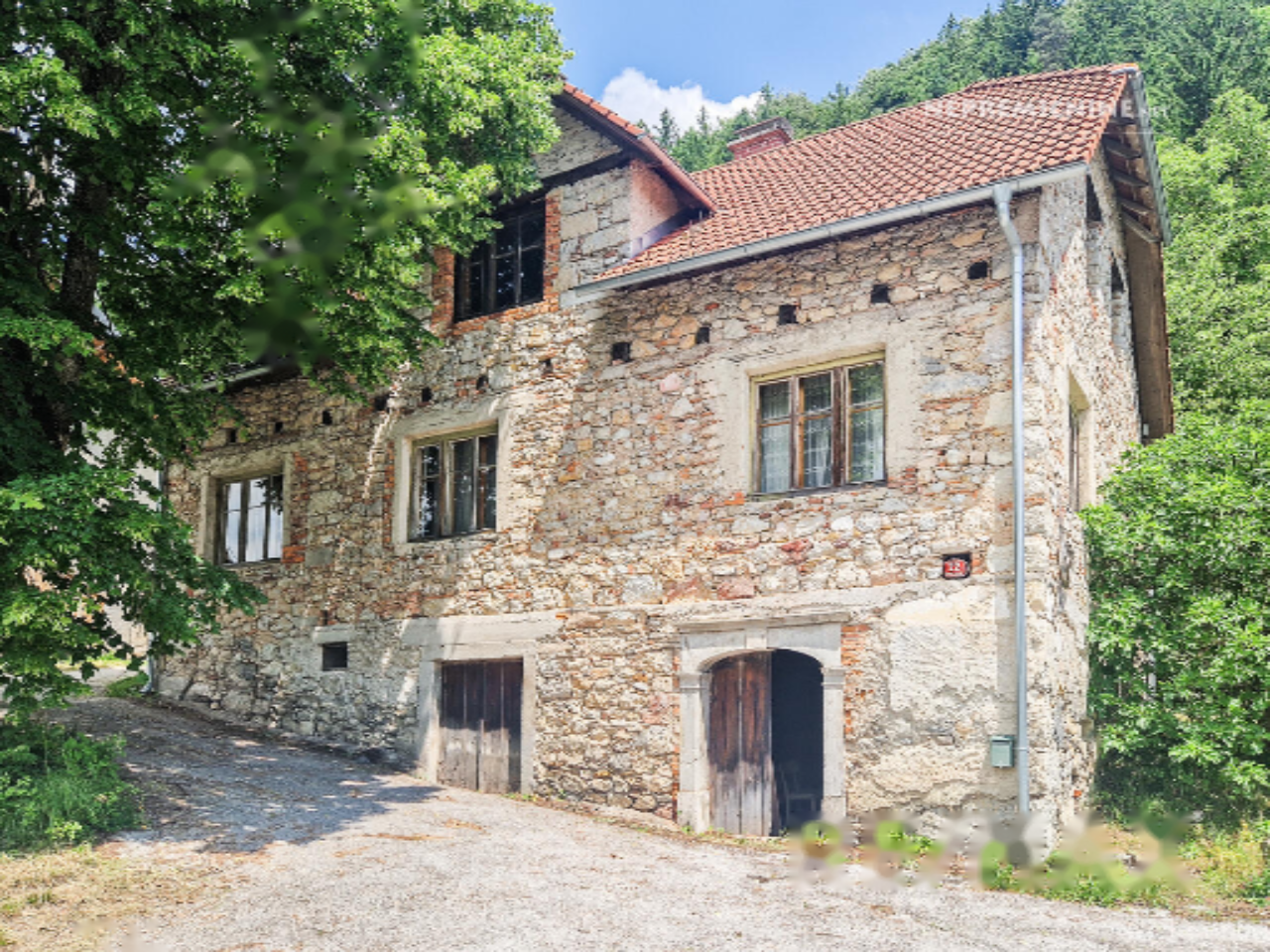 Ферма в Литие, Словения, 34 424 м² - фото 3