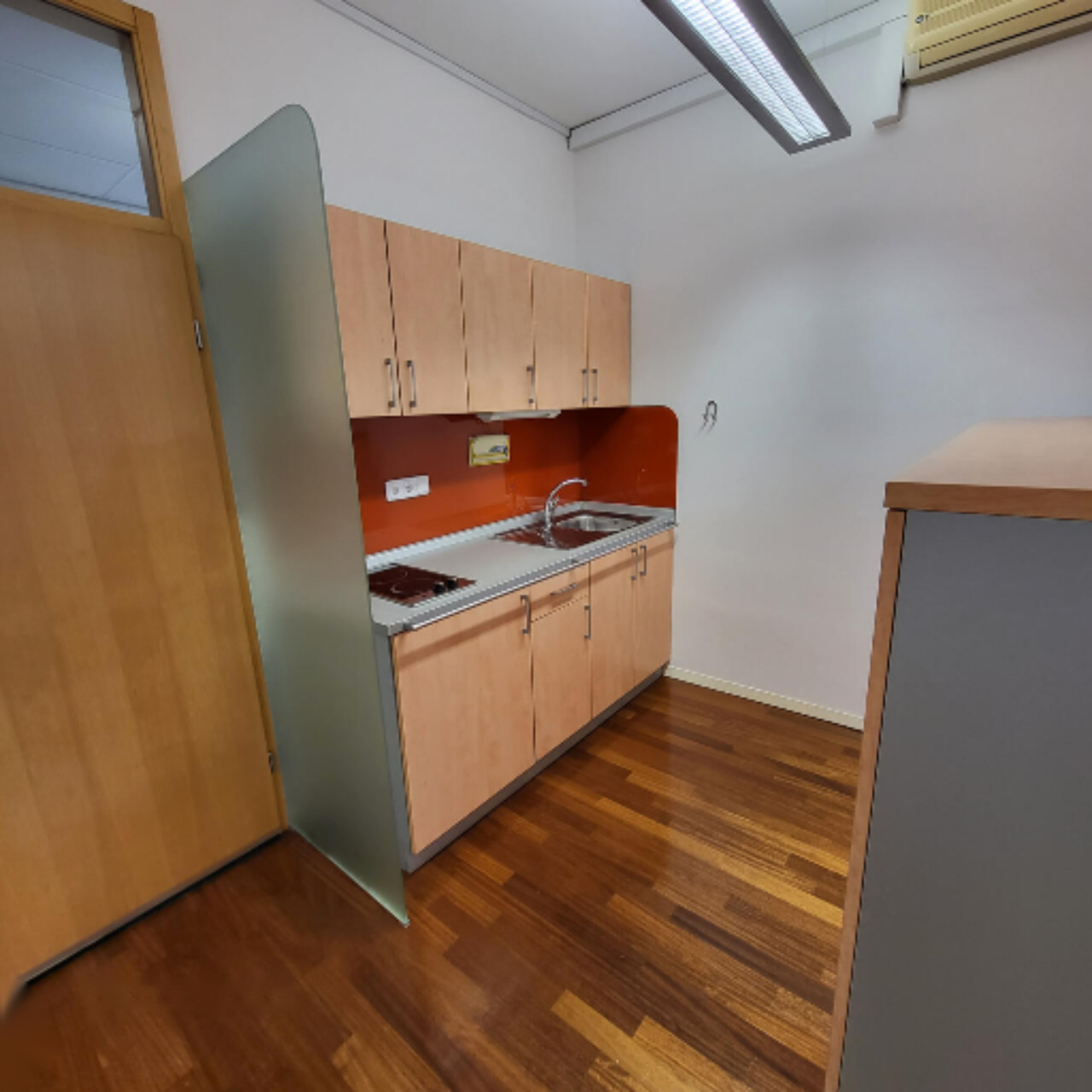 Офис в Любляне, Словения, 80 м² - фото 8