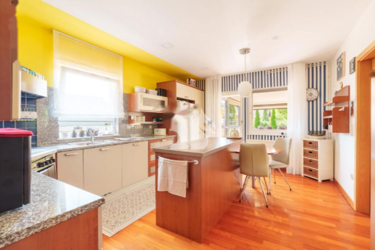 Дом в Любляне, Словения, 378 м² - фото 12