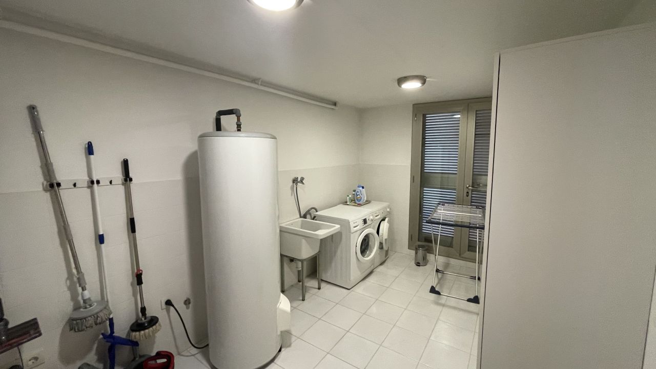 Дом в Кастельон-де-Ампурьясе, Испания, 248.2 м² - фото 3