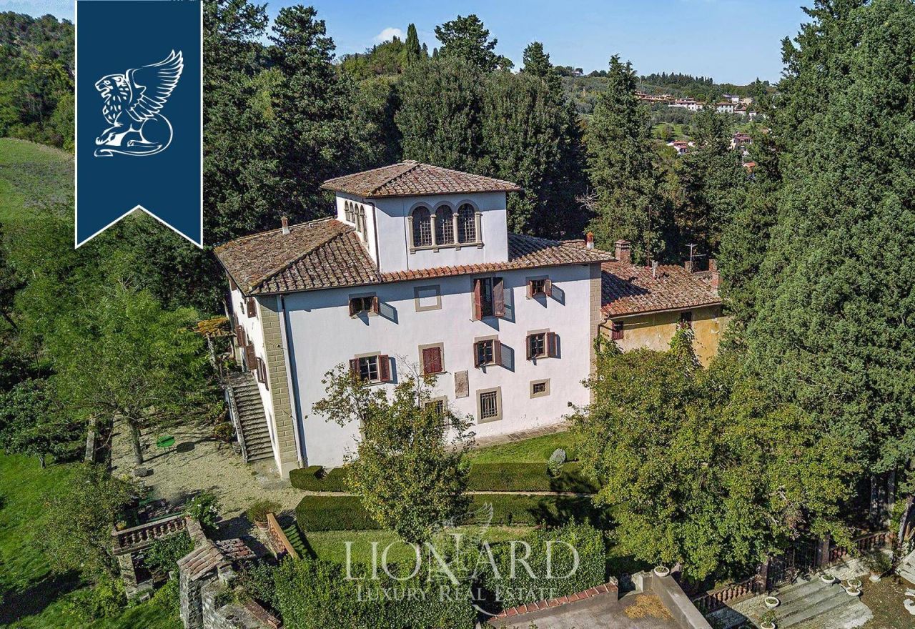 Вилла во Флоренции, Италия, 1 000 м² - фото 1