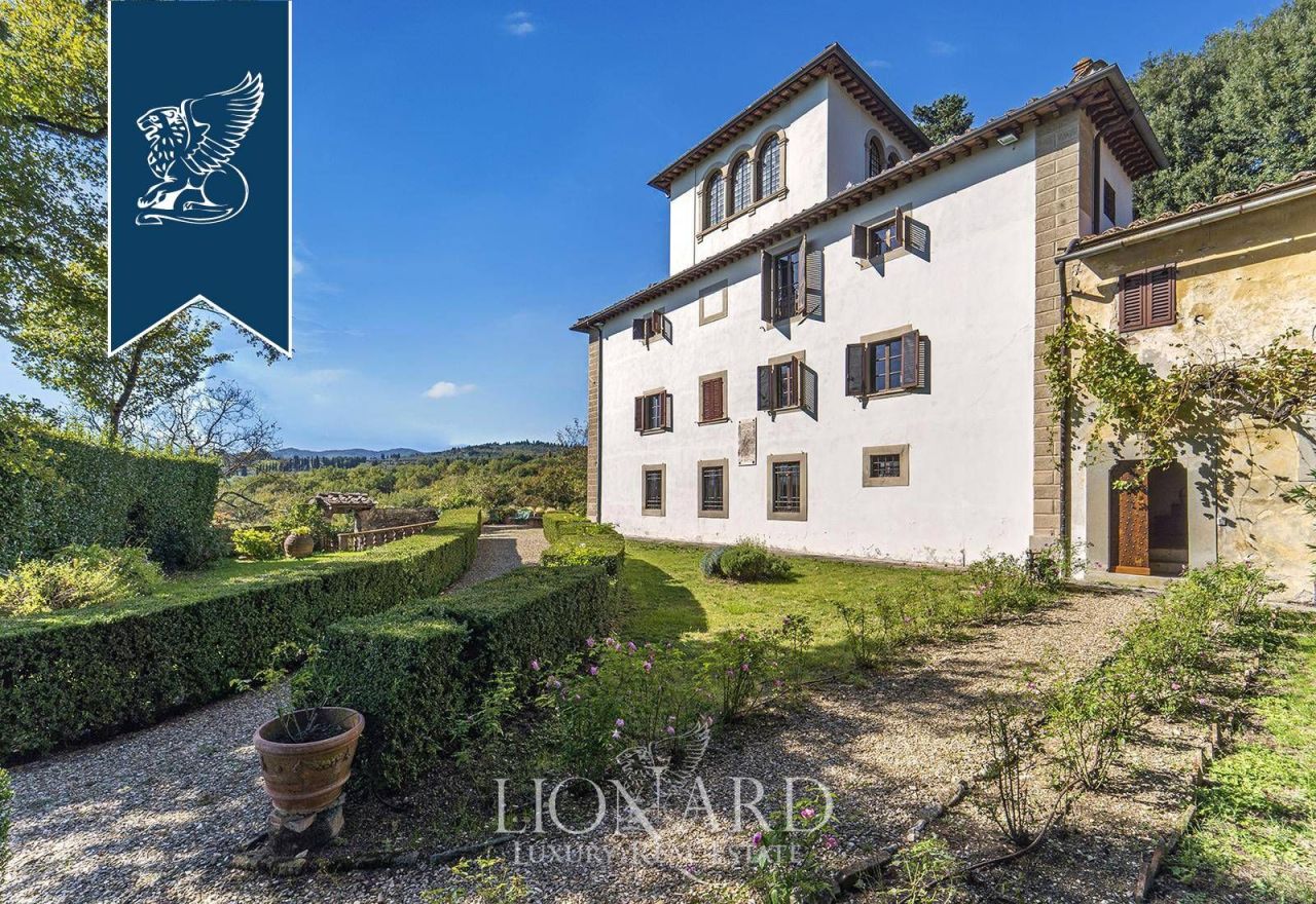 Вилла во Флоренции, Италия, 1 000 м² - фото 3