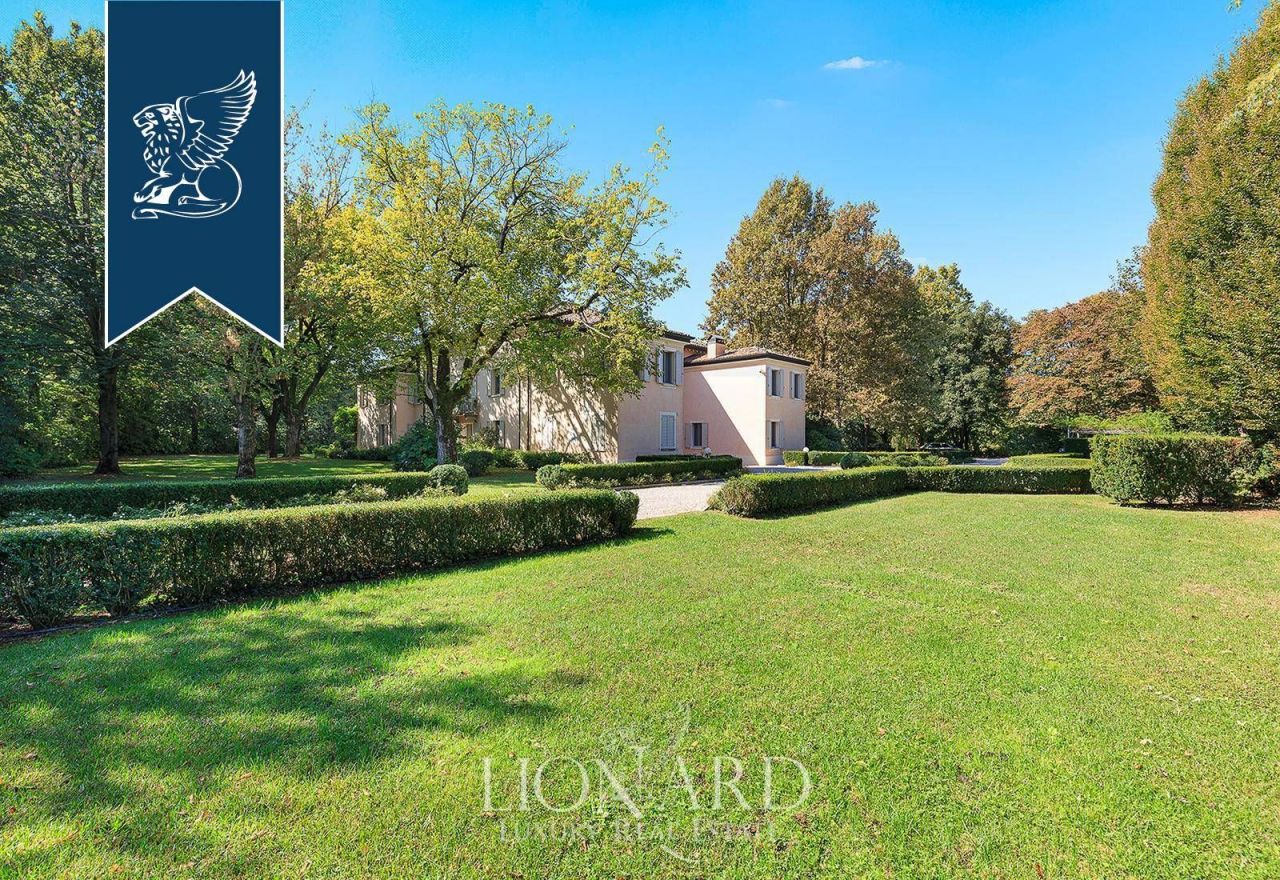 Вилла в Реджо-Эмилии, Италия, 1 200 м² - фото 7