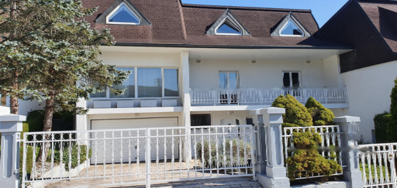 Дом в Любляне, Словения, 310 м² - фото 1