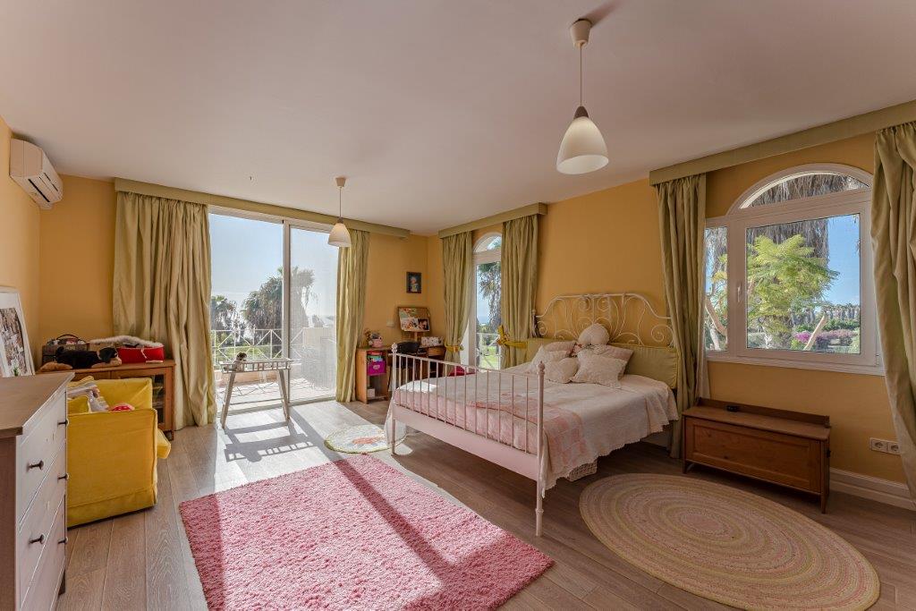 Вилла в Санта-Крус-де-Тенерифе, Испания, 732 м² - фото 13