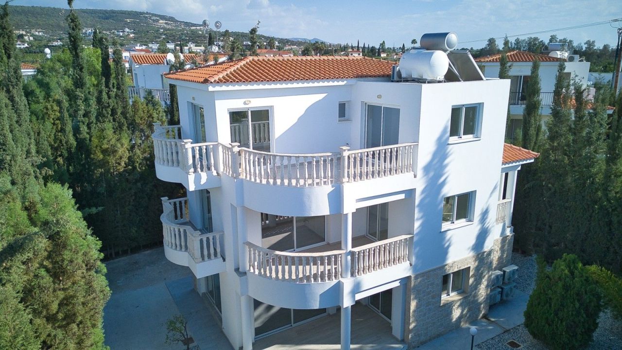 Вилла в Пафосе, Кипр, 233 м² - фото 2