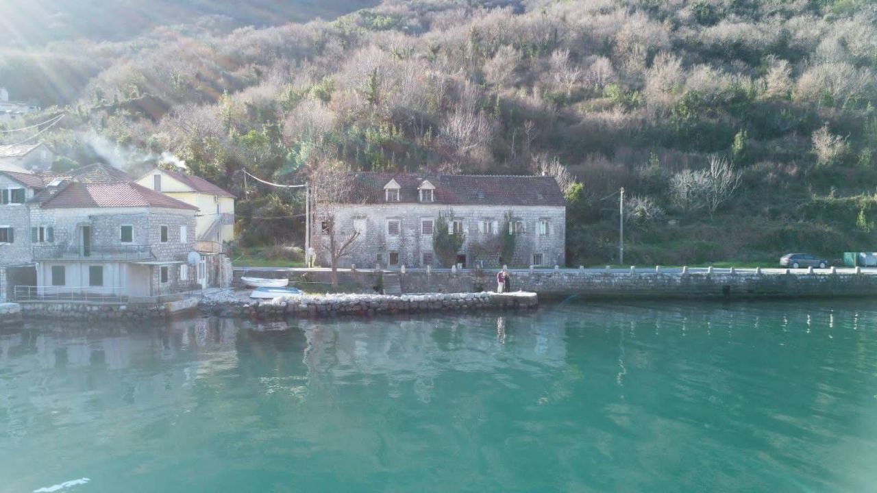 Земля в Которе, Черногория, 12 507 м² - фото 1