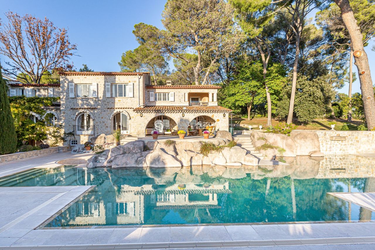 Вилла в Мужене, Франция, 800 м² - фото 3