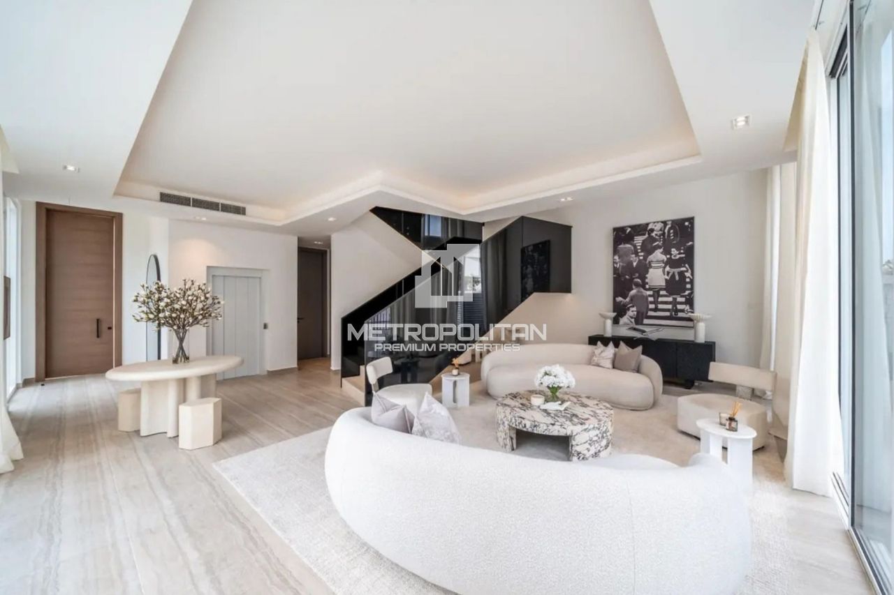 Вилла в Дубае, ОАЭ, 180 м² - фото 1