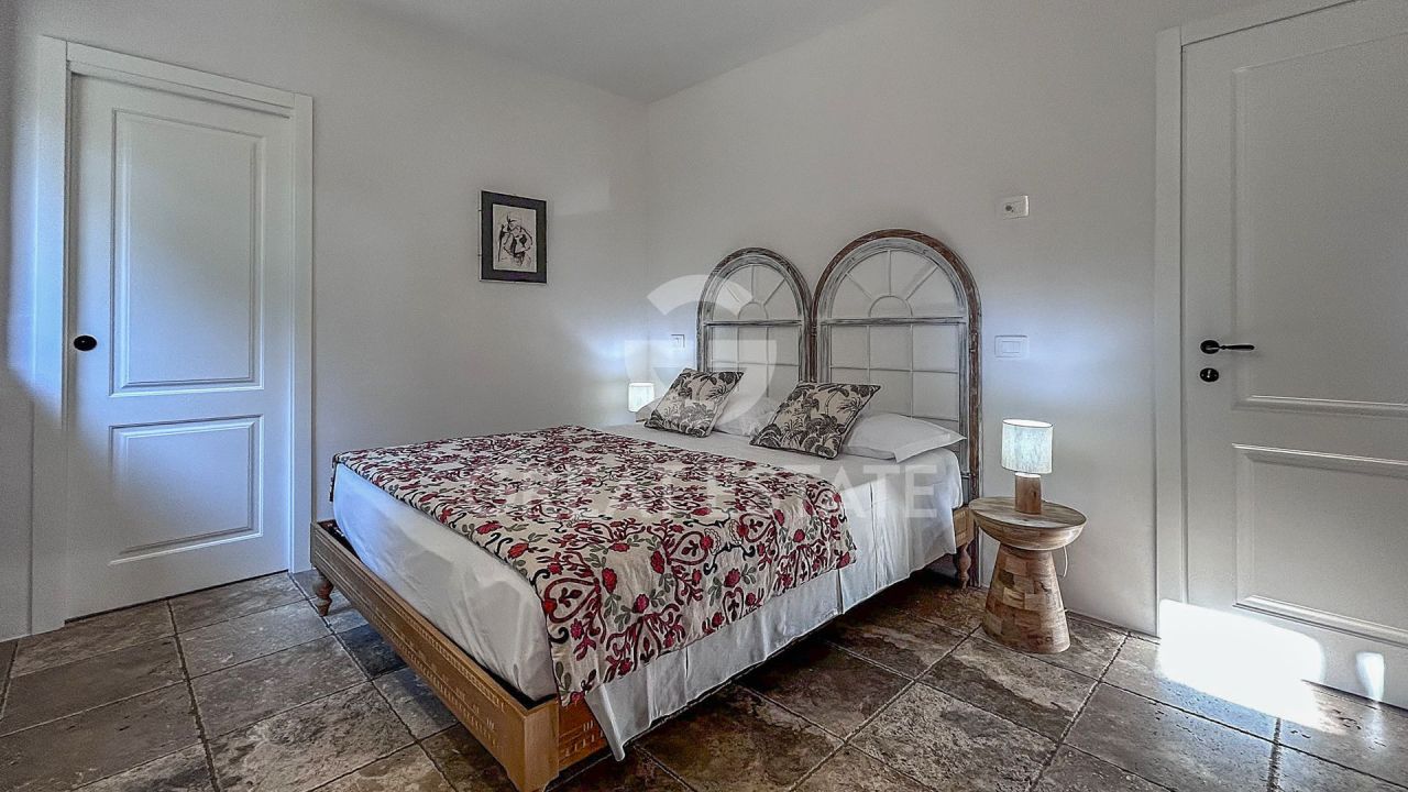 Дом в Роккастраде, Италия, 205.8 м² - фото 14