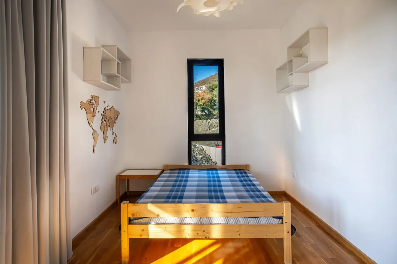 Квартира в Тивате, Черногория, 129 м² - фото 12