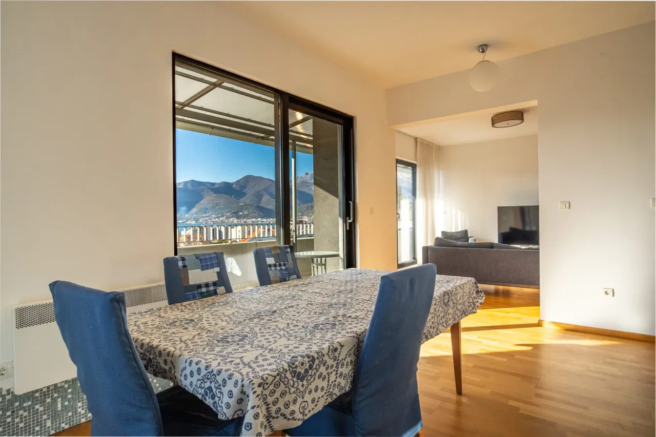 Квартира в Тивате, Черногория, 129 м² - фото 13