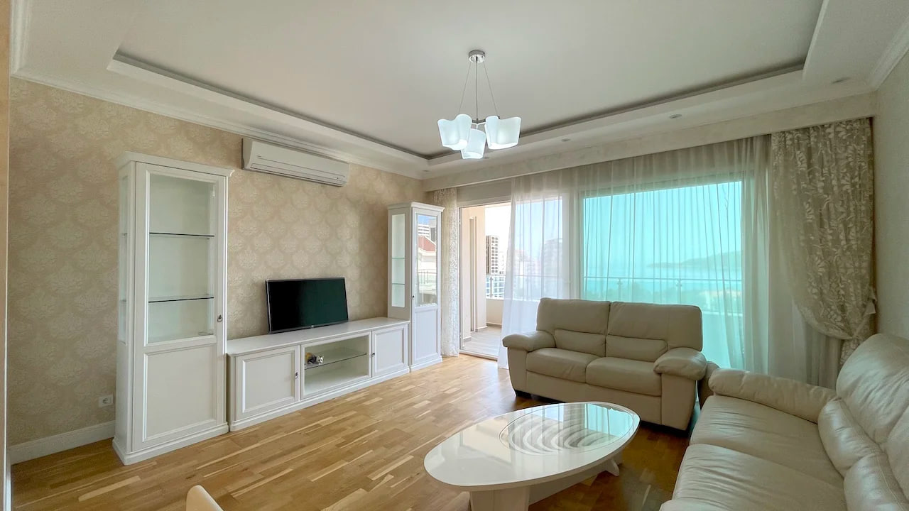 Квартира в Будве, Черногория, 9 768 м² - фото 2