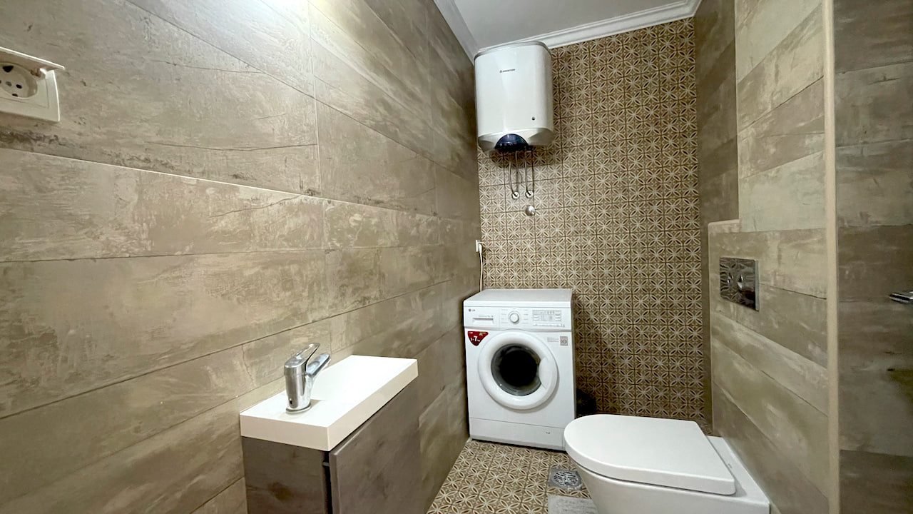 Квартира в Будве, Черногория, 9 768 м² - фото 17