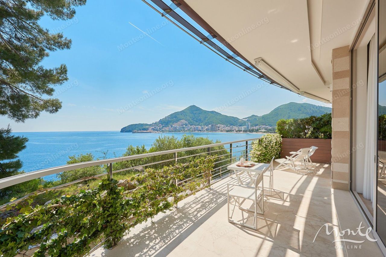 Апартаменты в Бечичи, Черногория, 125 м² - фото 1