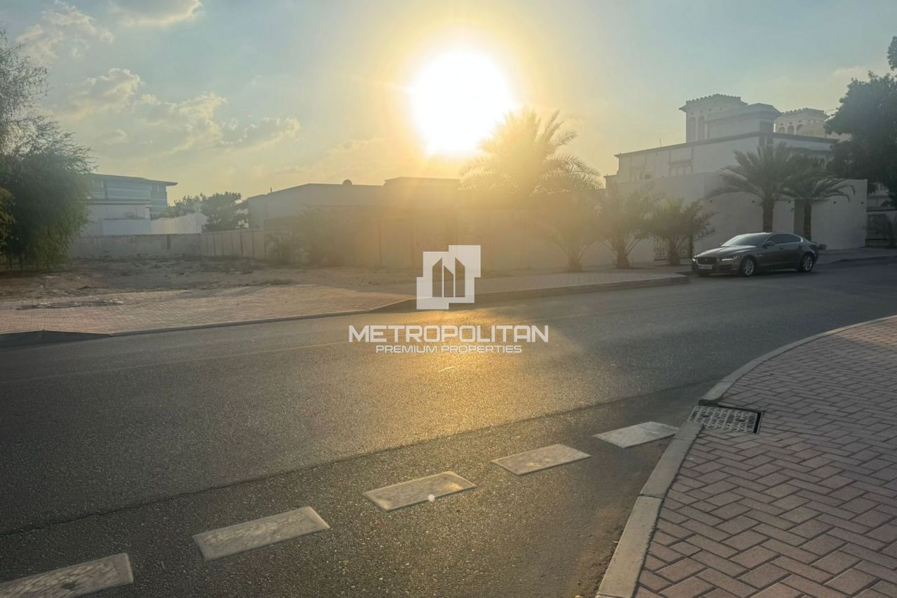 Земля в Дубае, ОАЭ, 1 394 м² - фото 9