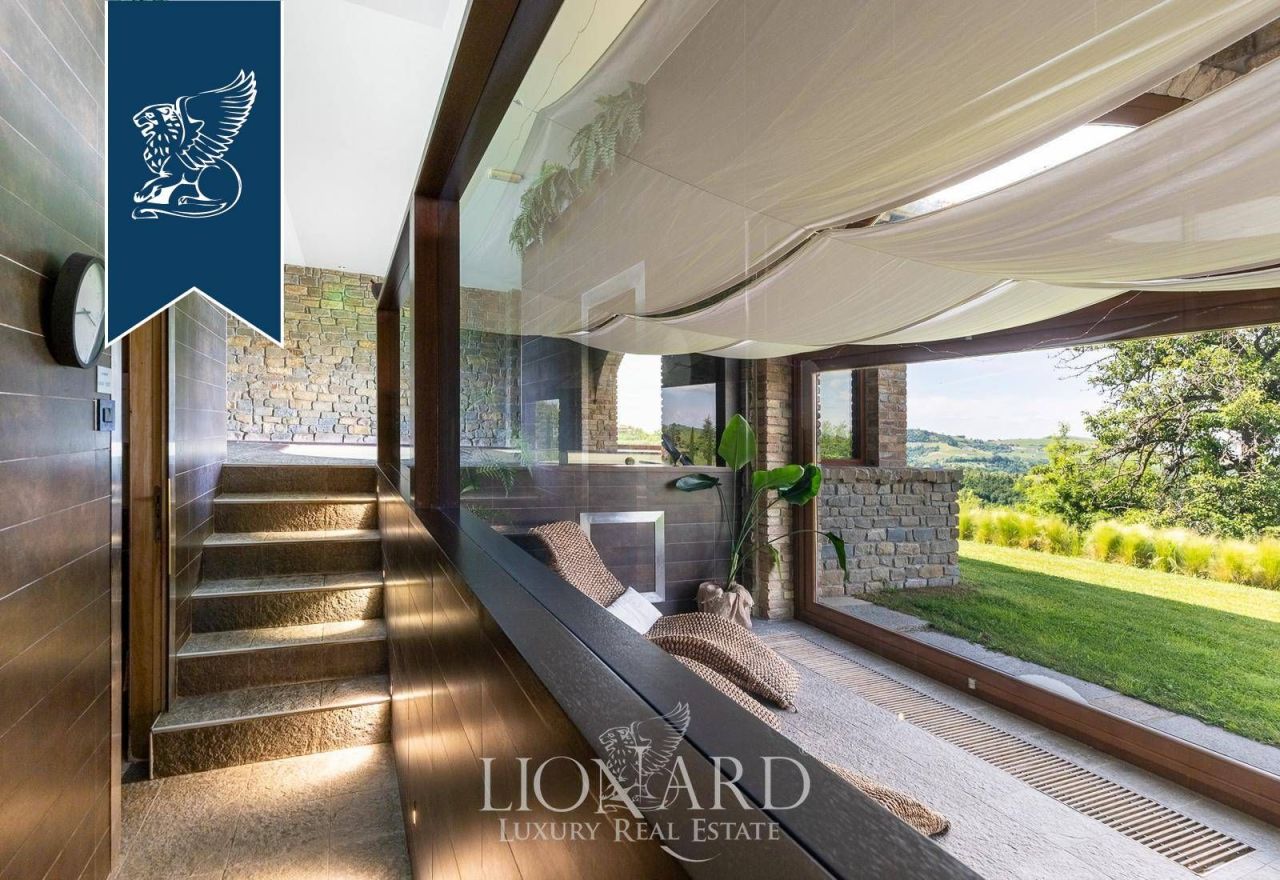 Отель, гостиница в Асти, Италия, 1 500 м² - фото 17