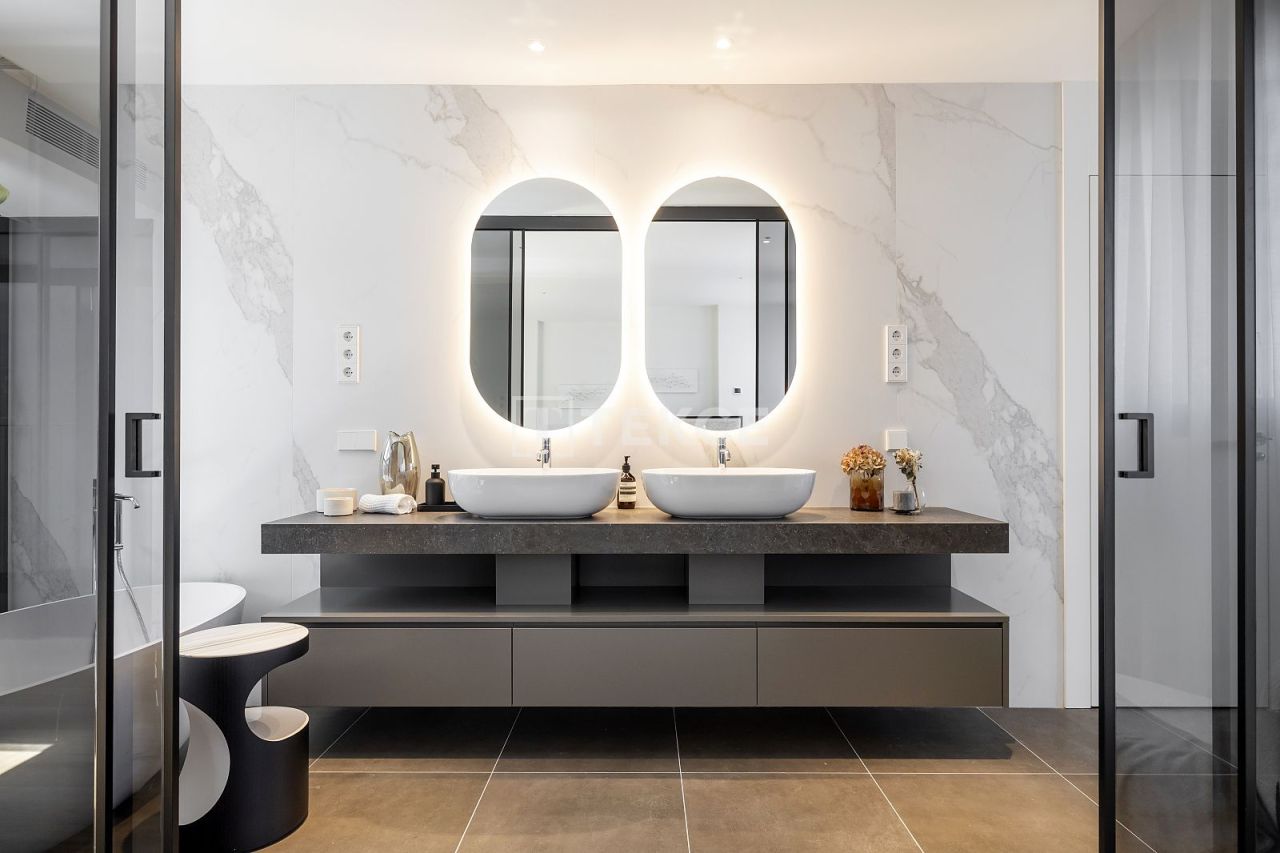 Апартаменты в Барселоне, Испания, 82 м² - фото 14