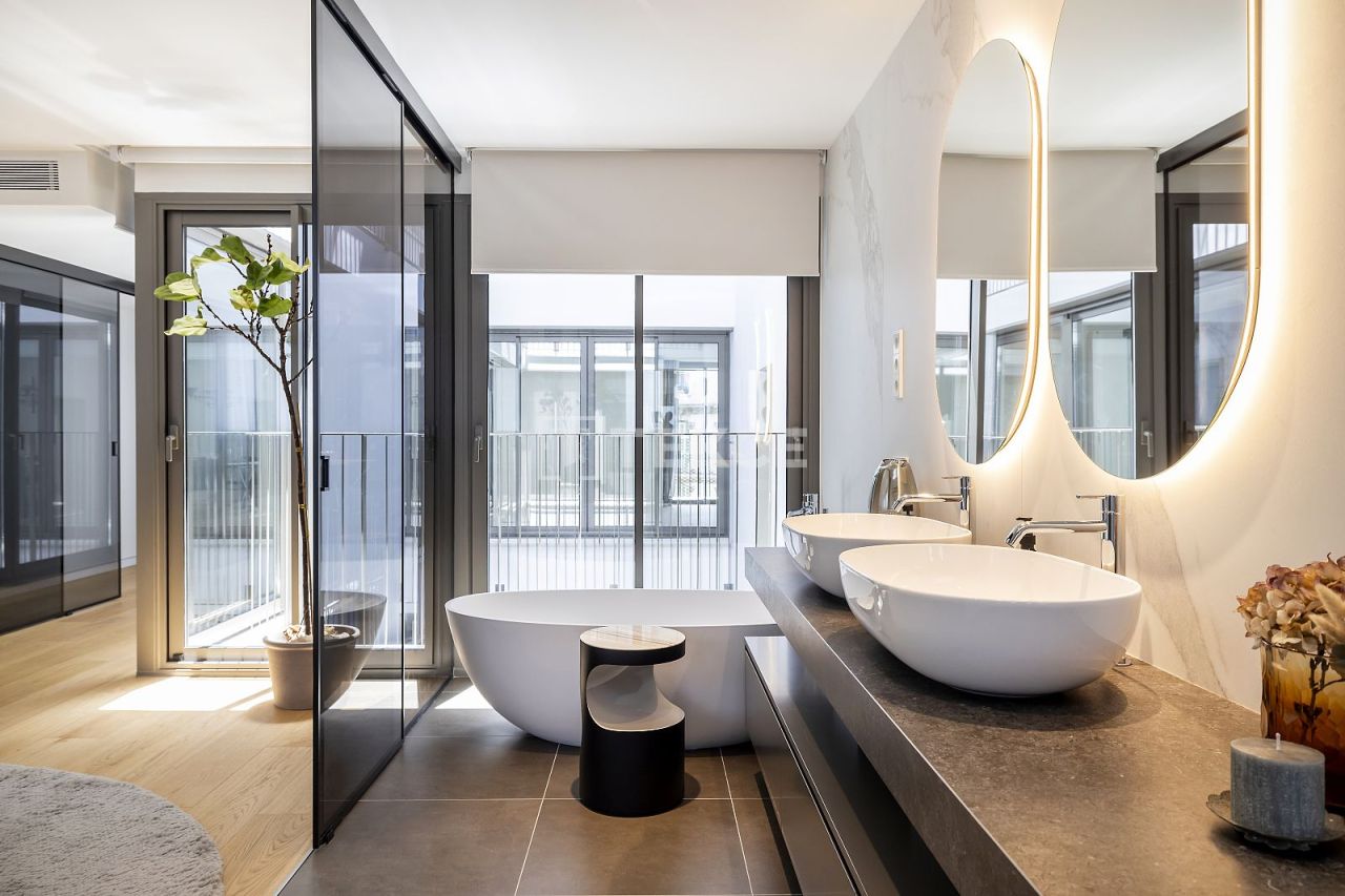 Апартаменты в Барселоне, Испания, 82 м² - фото 15