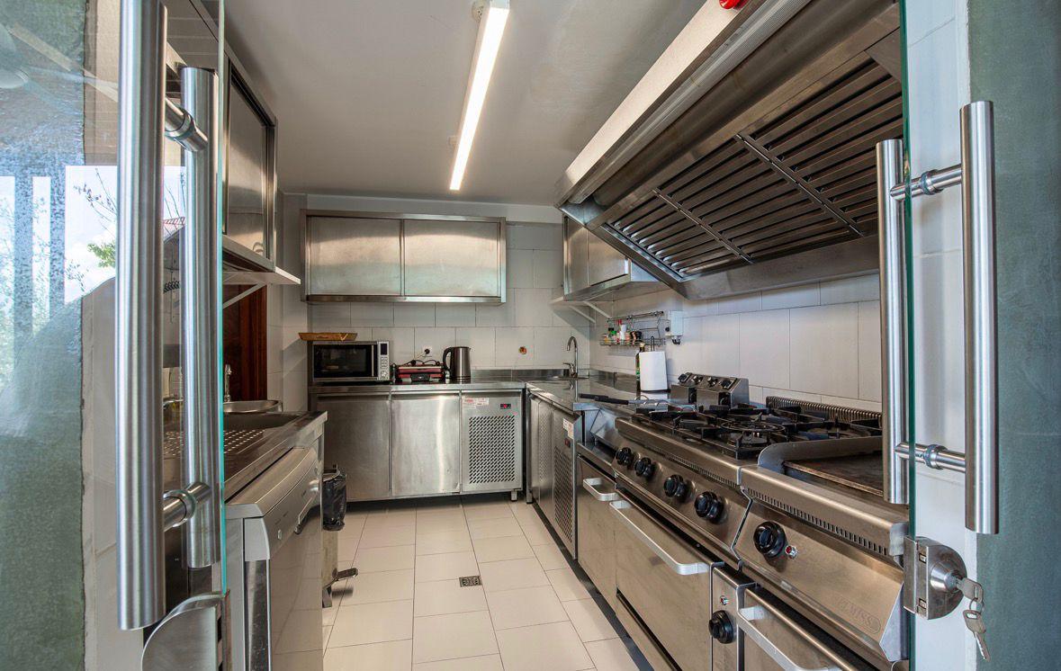 Отель, гостиница в Перасте, Черногория, 258 м² - фото 12