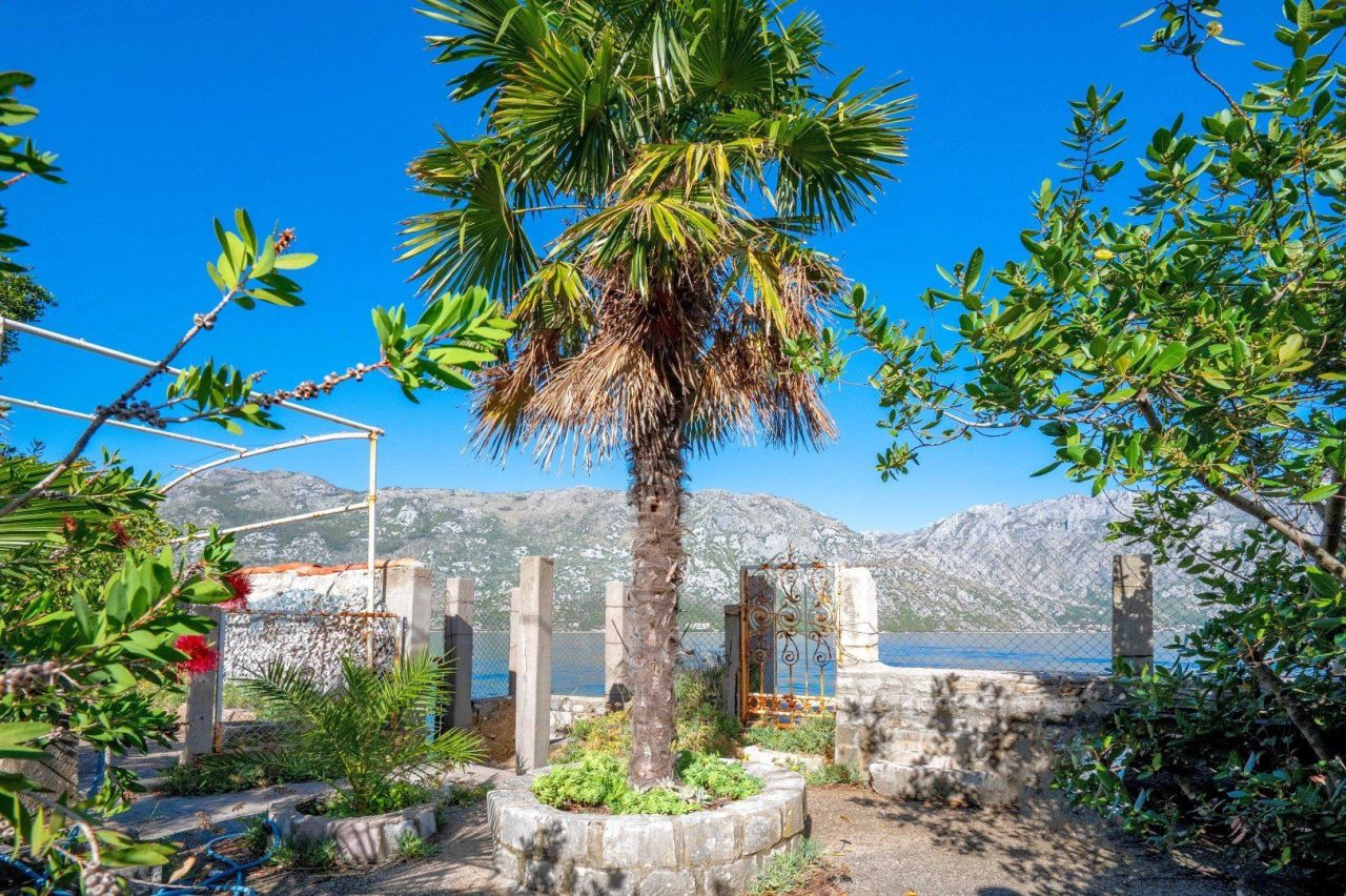 Вилла в Столиве, Черногория, 300 м² - фото 6