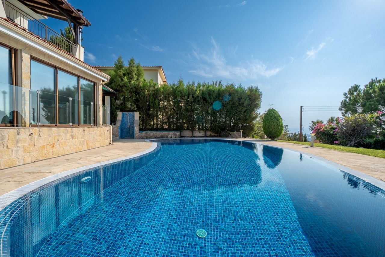 Вилла в Пафосе, Кипр, 300 м² - фото 2