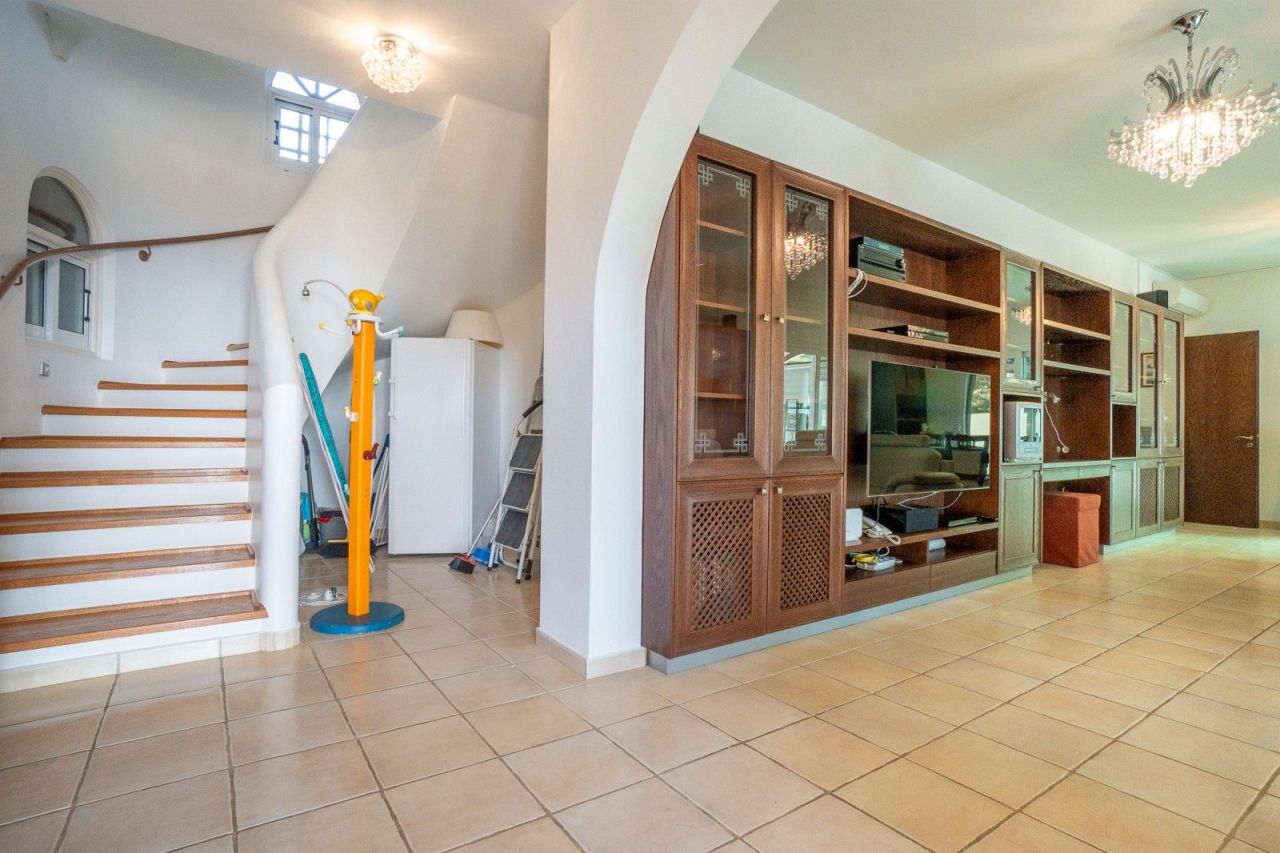 Вилла в Пафосе, Кипр, 300 м² - фото 19