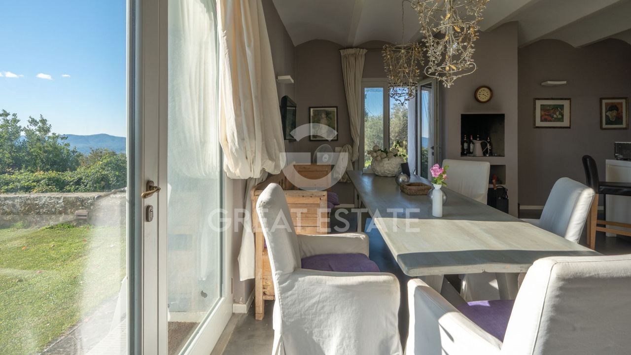 Дом Castelfranco Piandiscò, Италия, 346 м² - фото 10