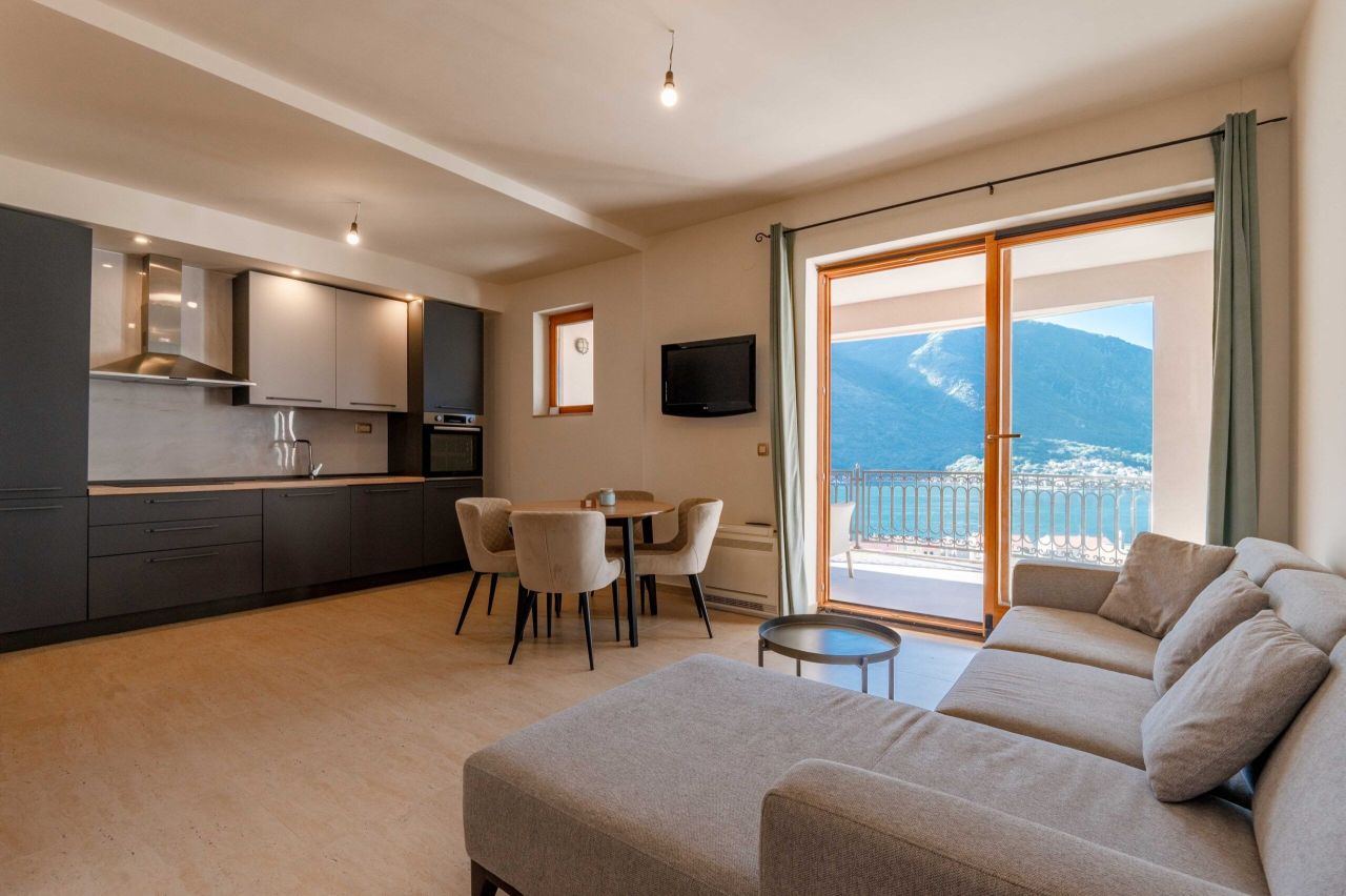 Апартаменты в Доброте, Черногория, 106 м² - фото 4