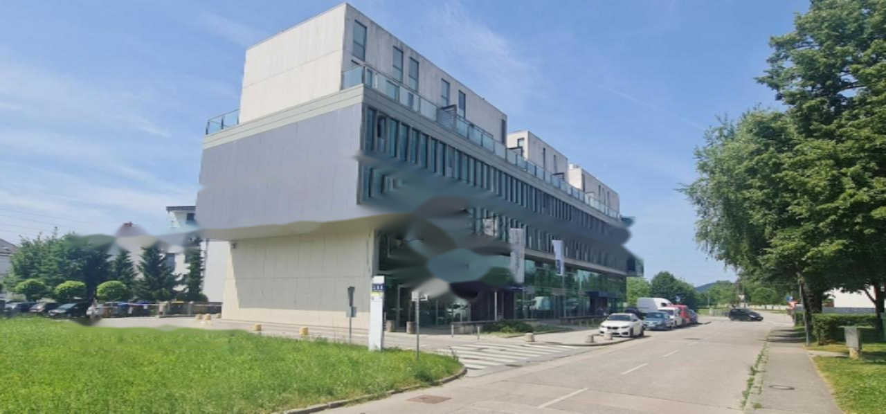 Офис в Любляне, Словения, 367 м² - фото 1