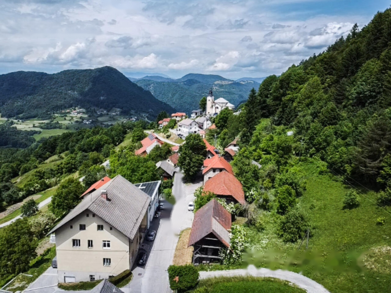 Ферма в Литие, Словения, 126 948 м² - фото 12