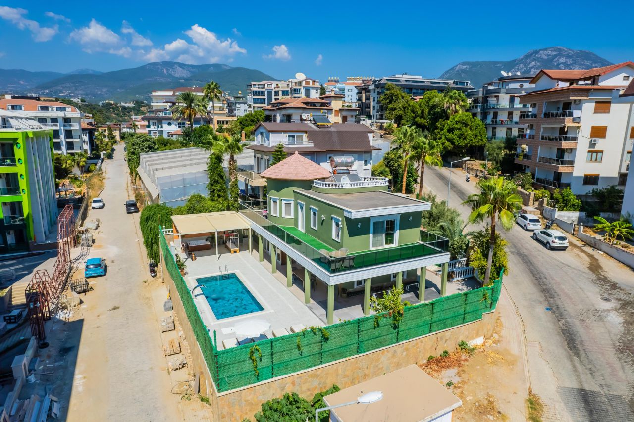 Вилла в Алании, Турция, 280 м² - фото 1