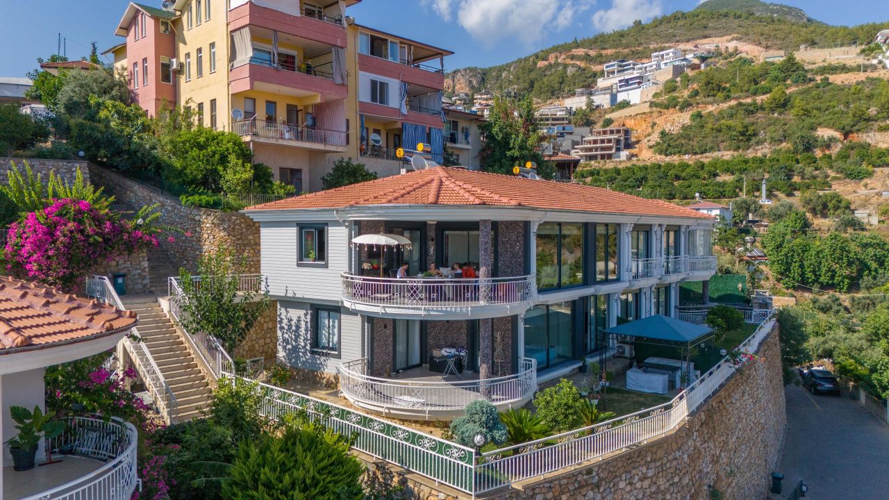 Вилла в Алании, Турция, 290 м² - фото 2